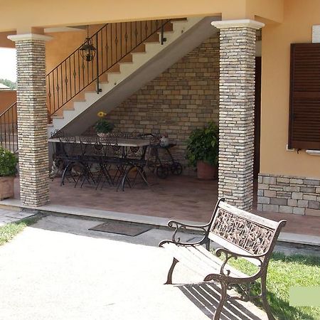 Il Giardino Degli Ulivi Bed and Breakfast Canneto  Eksteriør billede