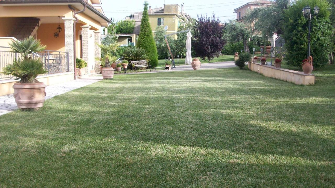 Il Giardino Degli Ulivi Bed and Breakfast Canneto  Eksteriør billede